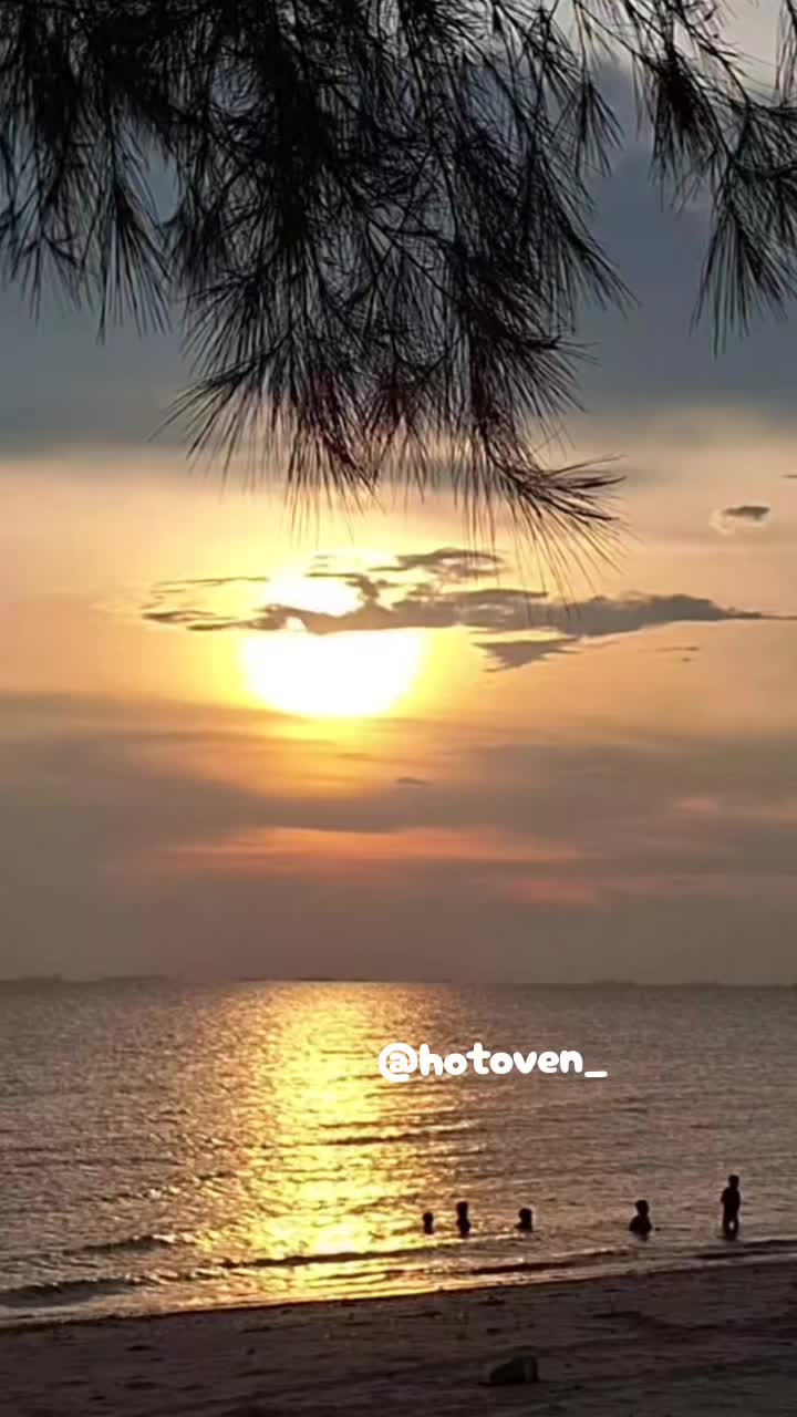 @Hotoven_