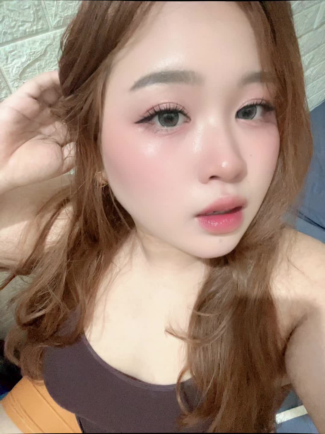 @ayy