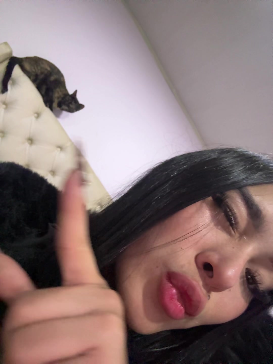@Miss_valen