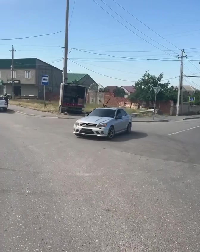 @nik77
