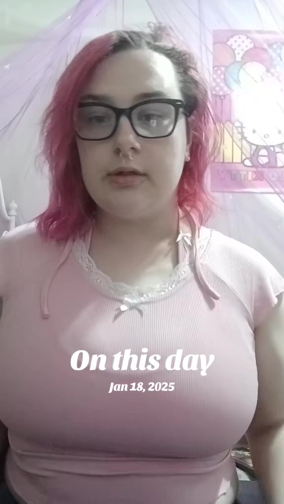 @Bri/LilStonerPrincess💜🏳️🌈