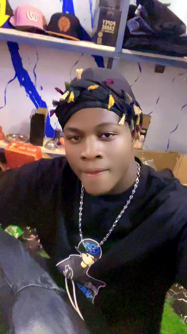 @🤑ISMO❤️ONE 🤡🇱🇷