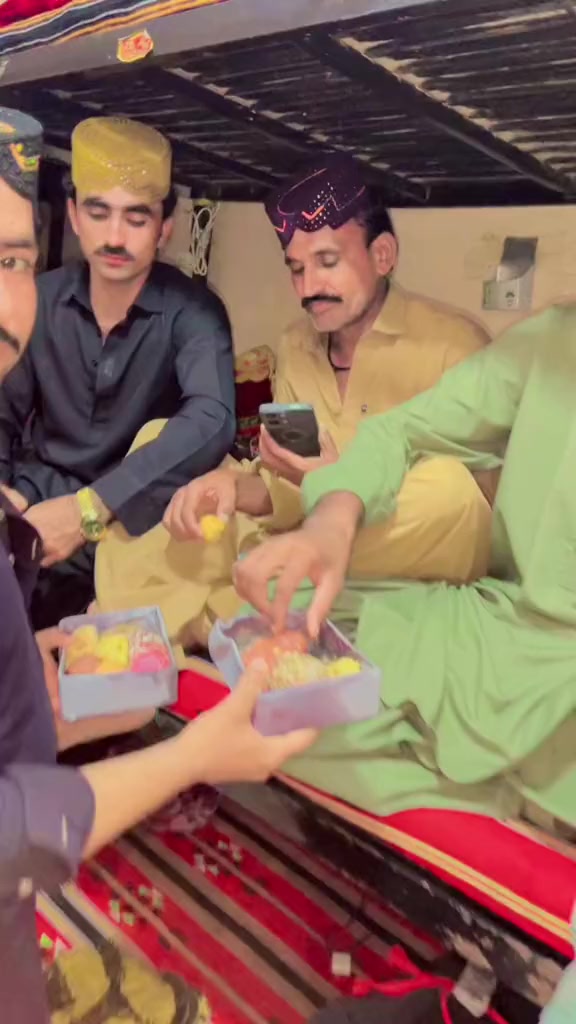 @🇦🇪✈️🇵🇰کنگ بوس سرور جکرانی