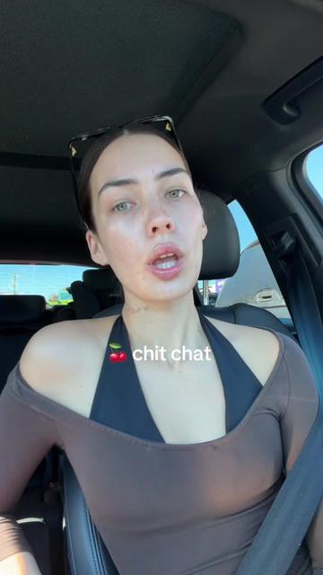 @R E I N A T A I A