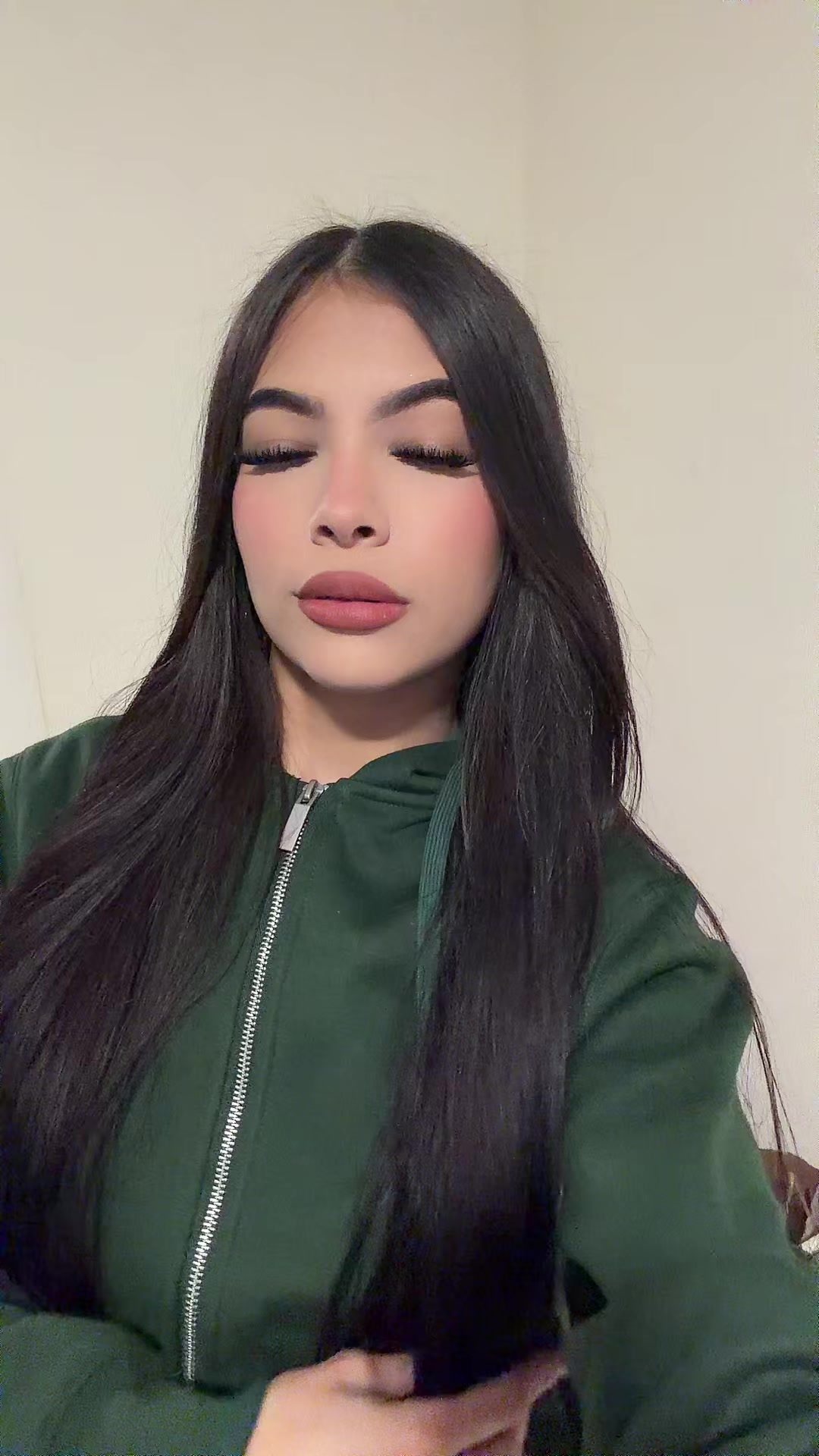 @isisss