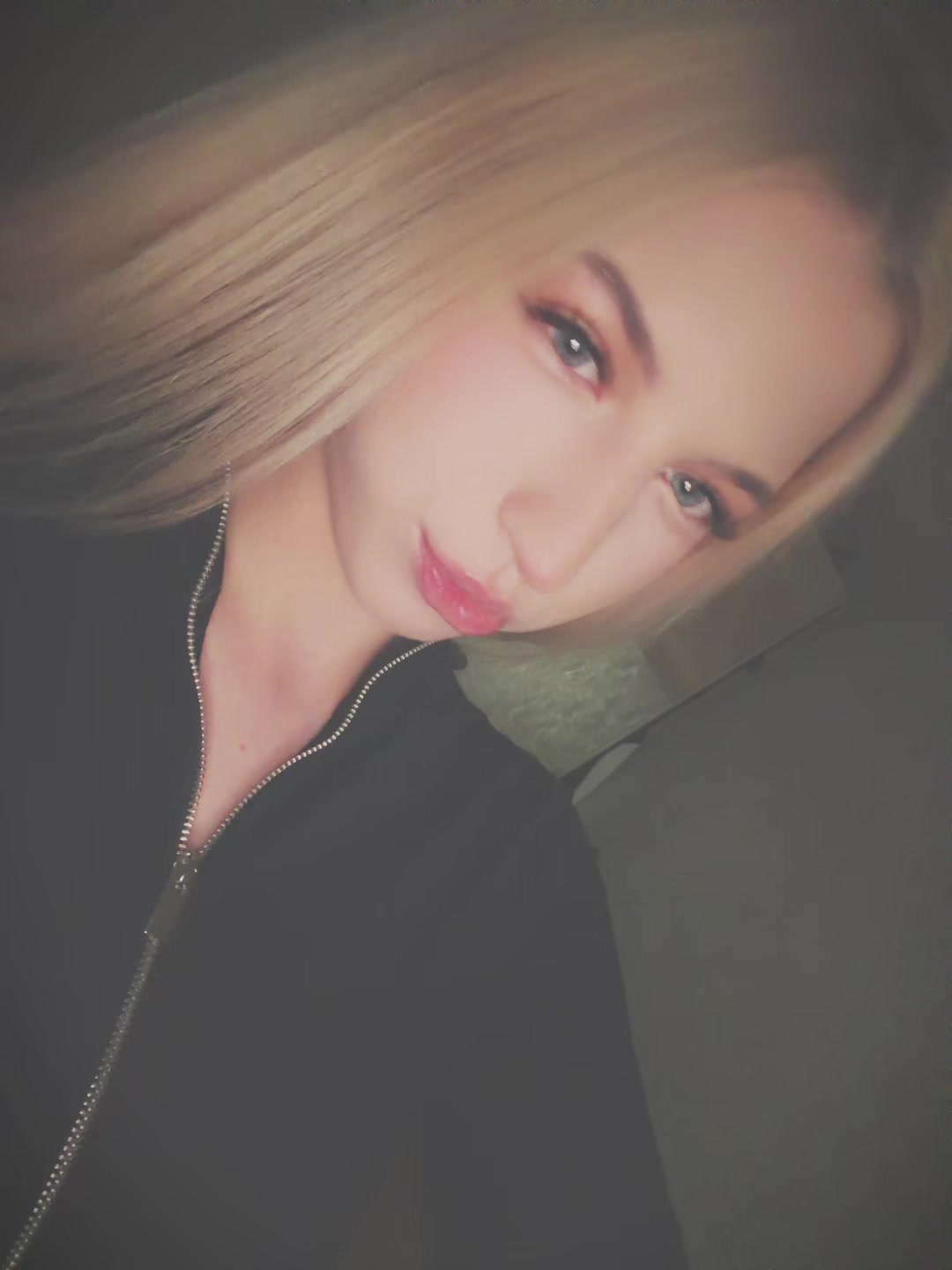 @<3