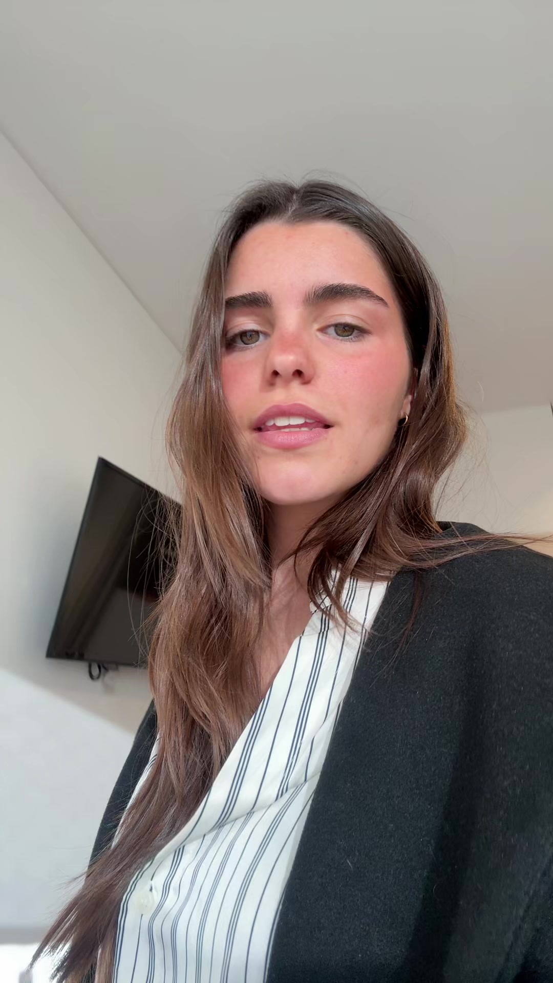 @sophiaisiar_