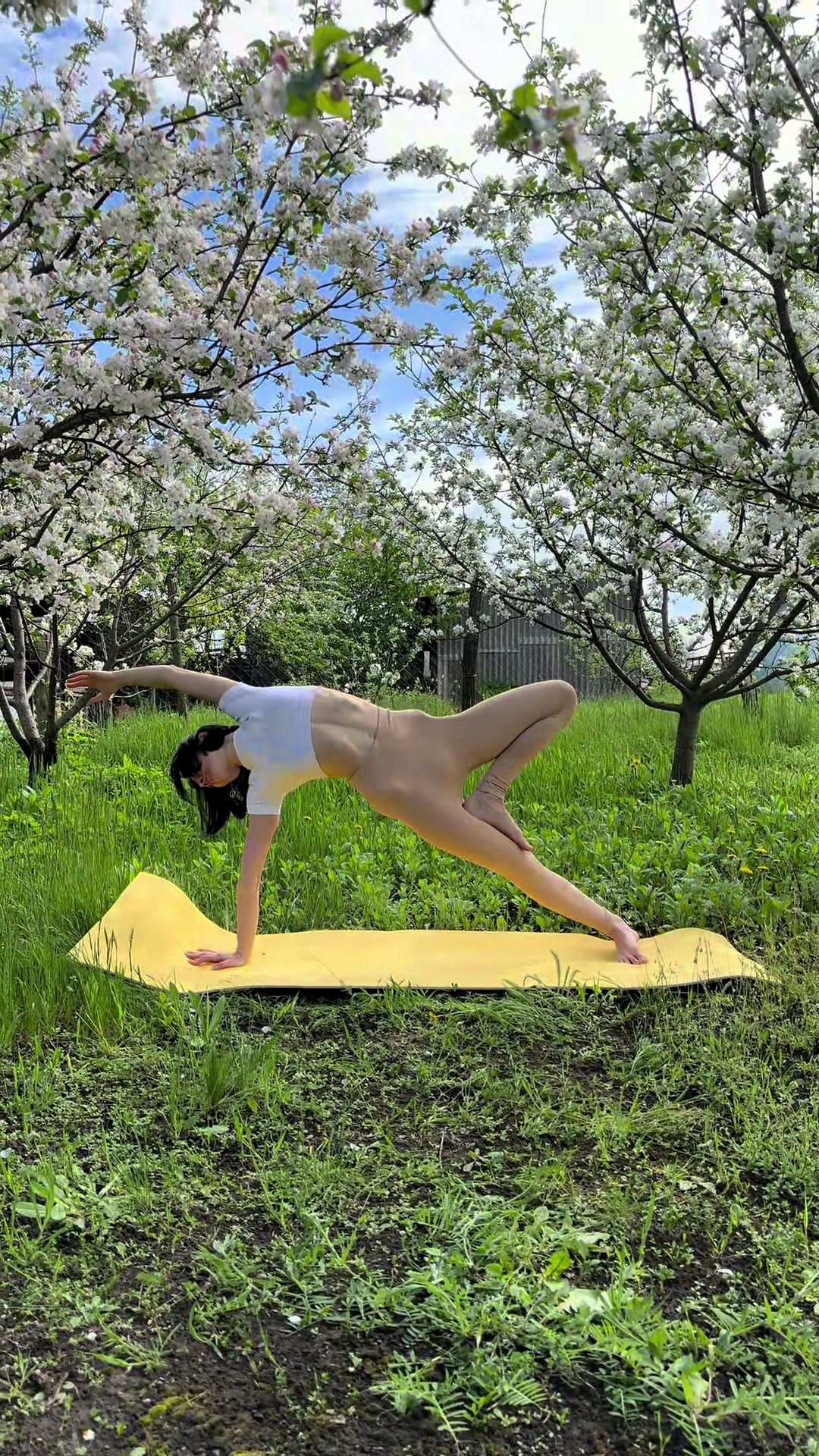 @YOGA/MOTIVATION/BODY/SPORT