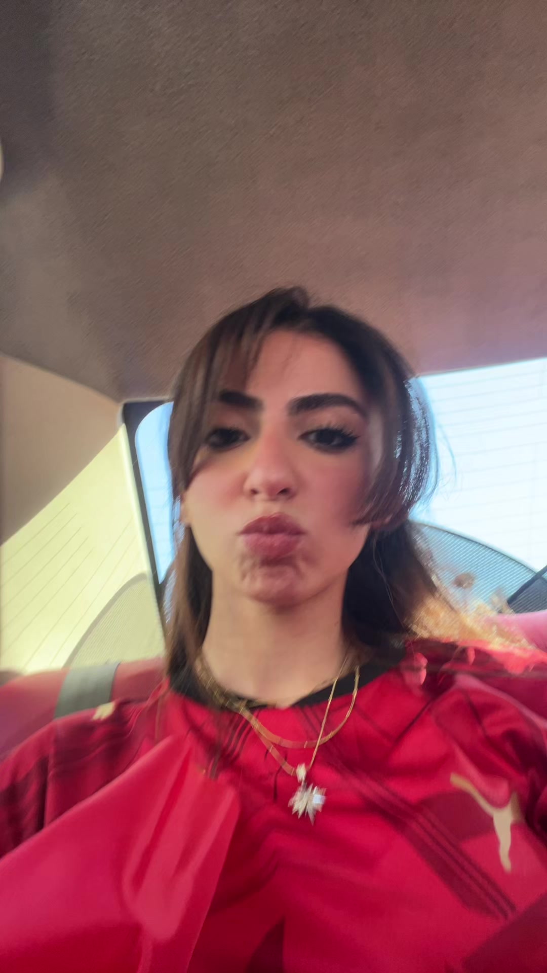 @Janaaawad__