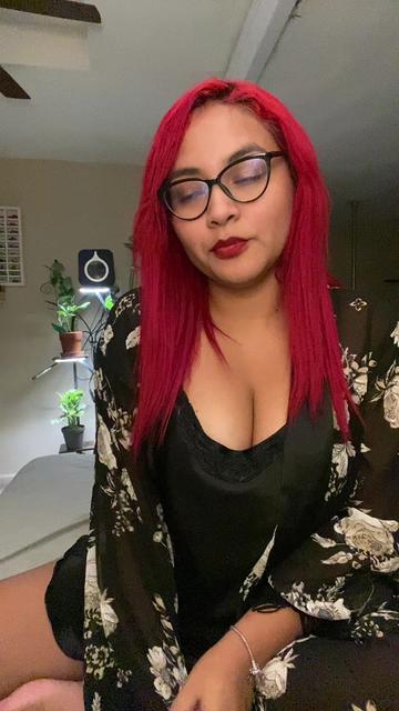@La_rojita_🍒🤓