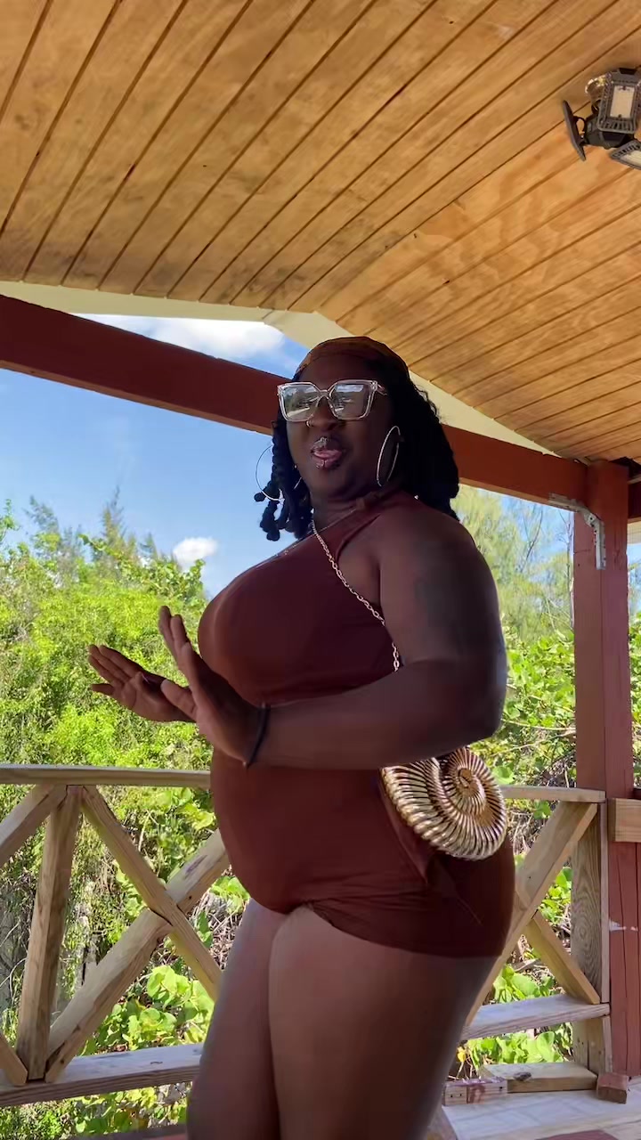 @🇧🇸❤️Antoinique