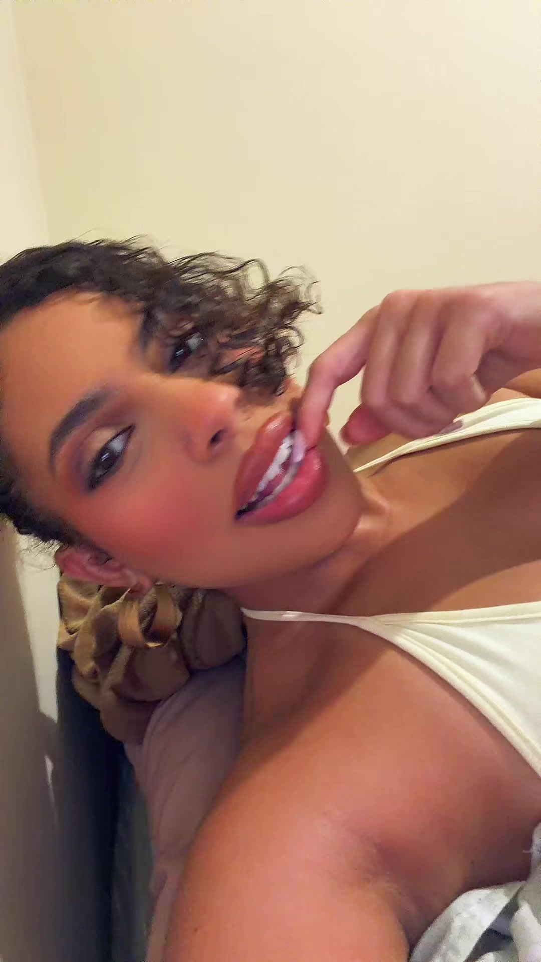 @M