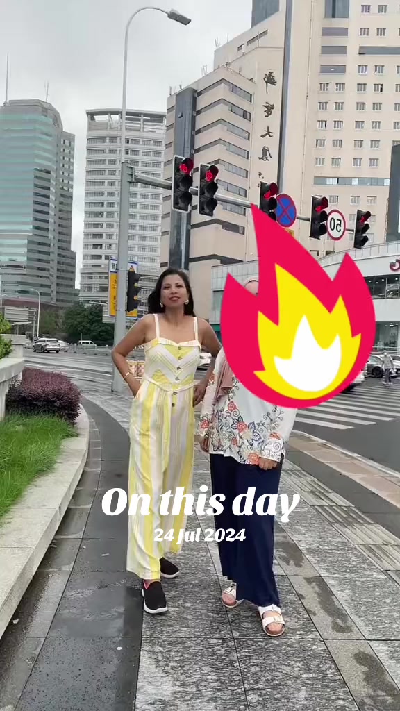 @SIMRAN 🇲🇺