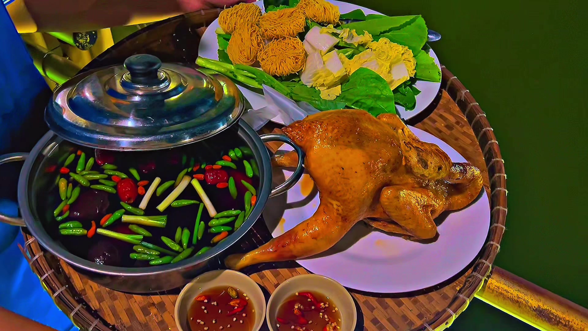 @Ẩm thực sinh thái Long Trung🐬