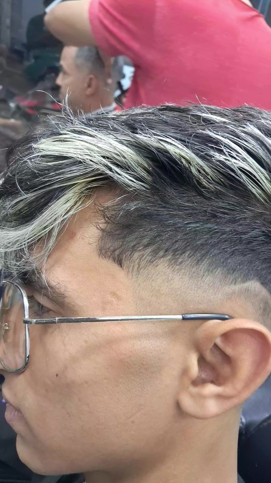 @مستر_حركات💇&zwj;♂️💪✂️