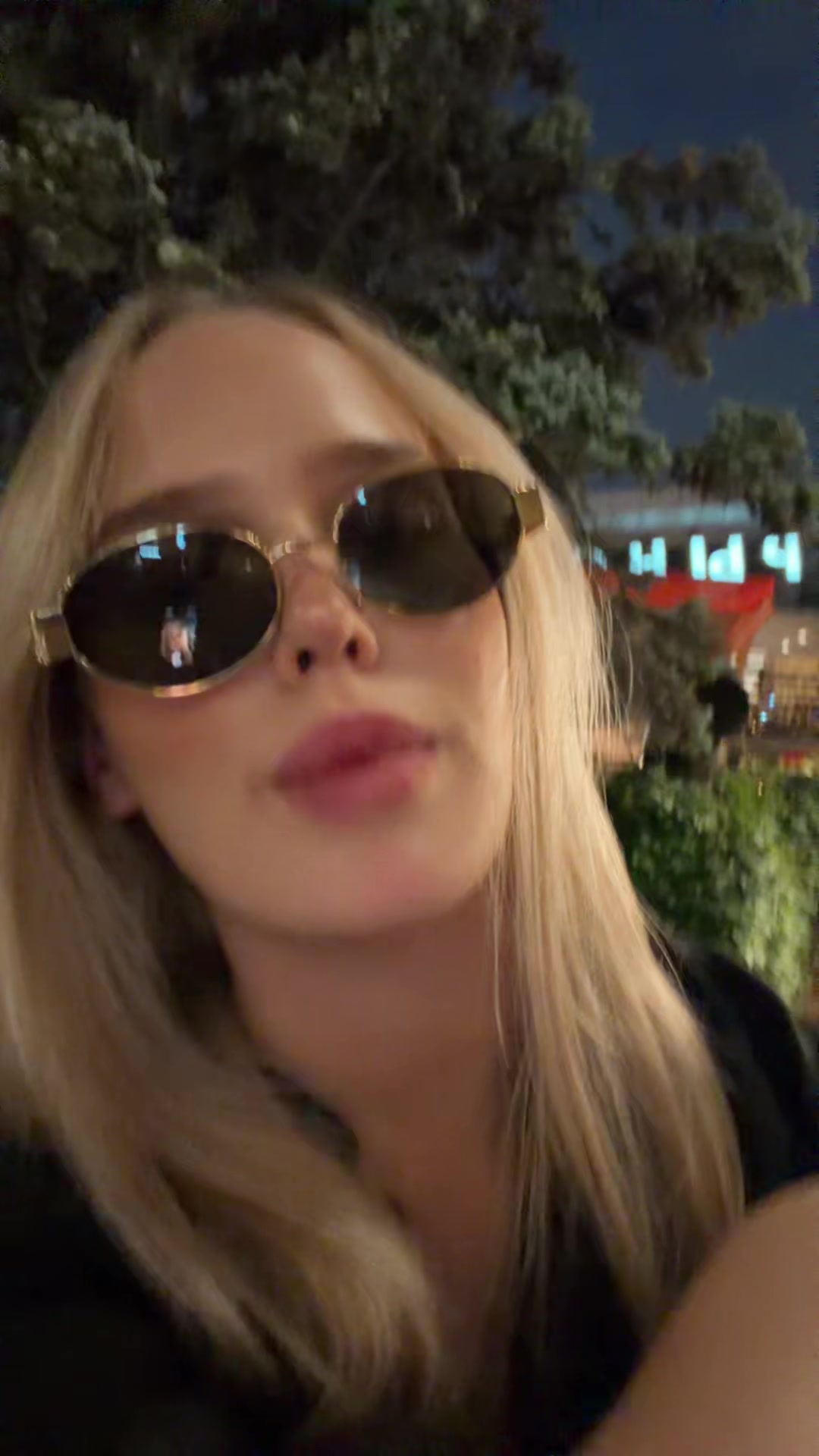 @👩🏼