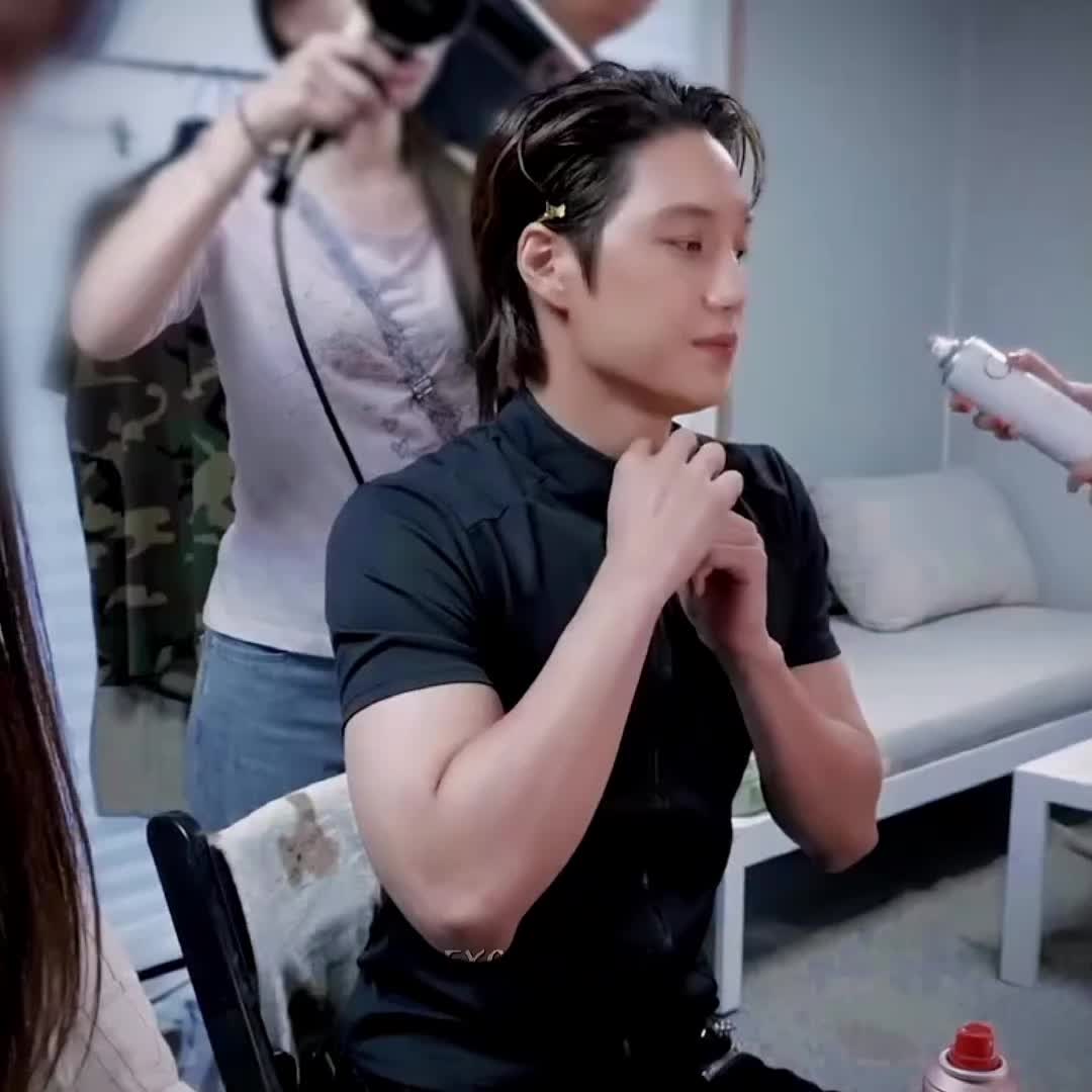 @EXO