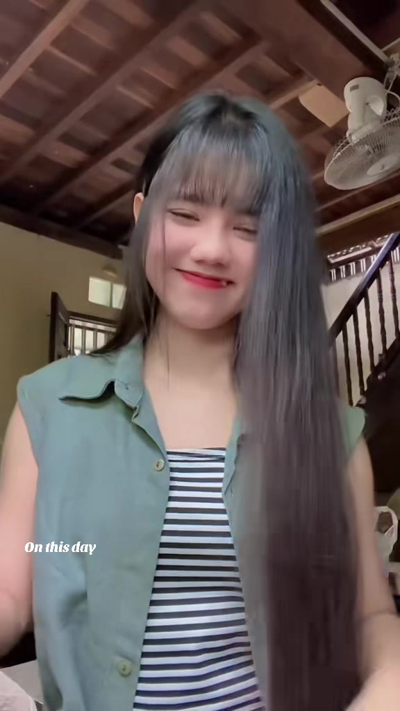 @Mi Thazin🍒မော်လမြိုင်သူ