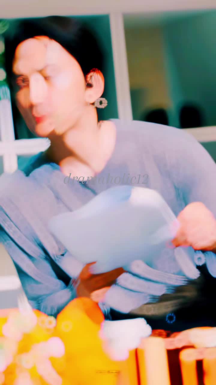 @dramaholic12