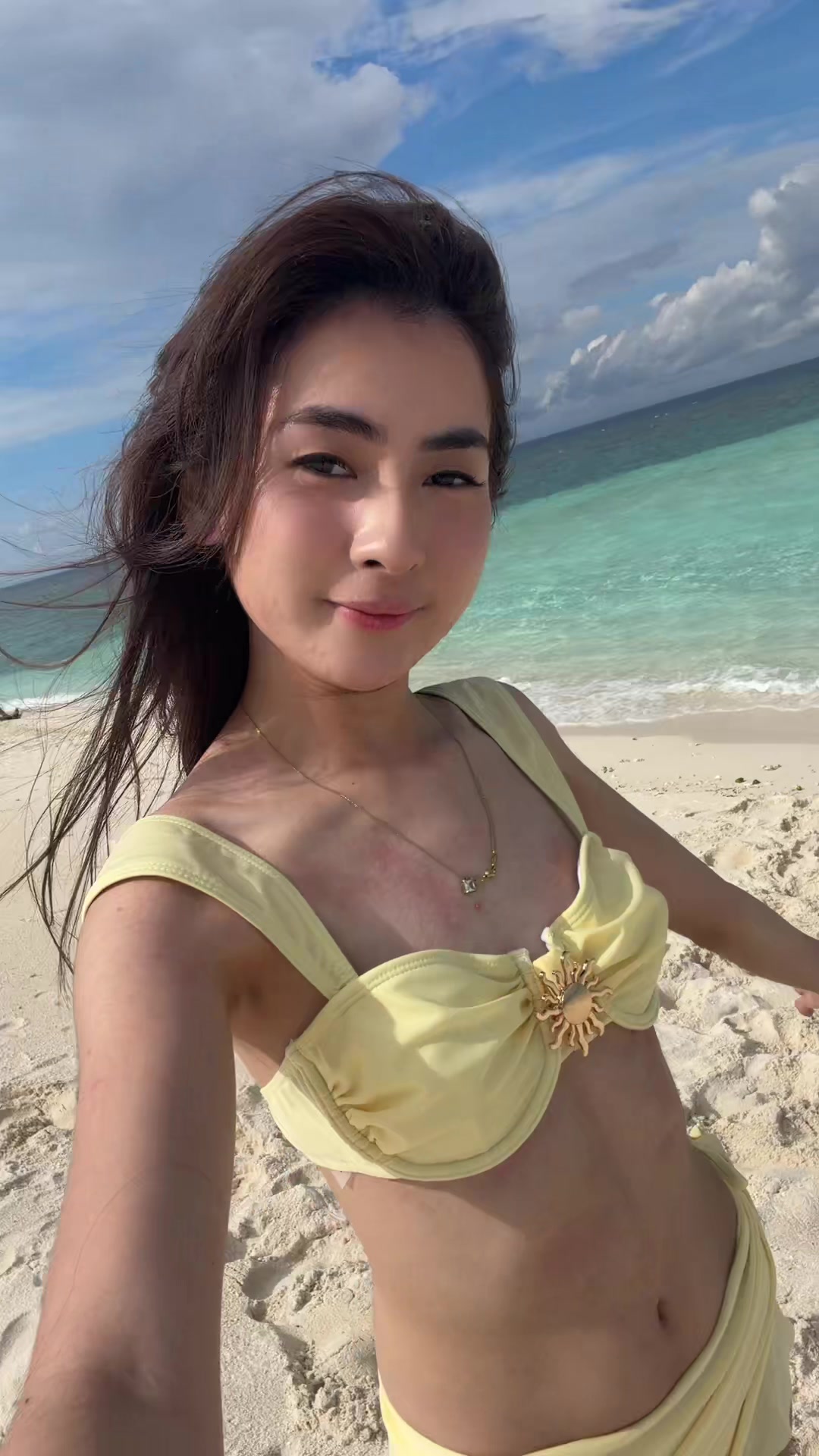 @Eywi ๐ kindaeywi on IG