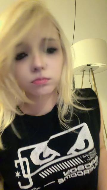 @ig: sophiascamander