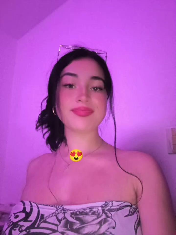 @Val 🪷.