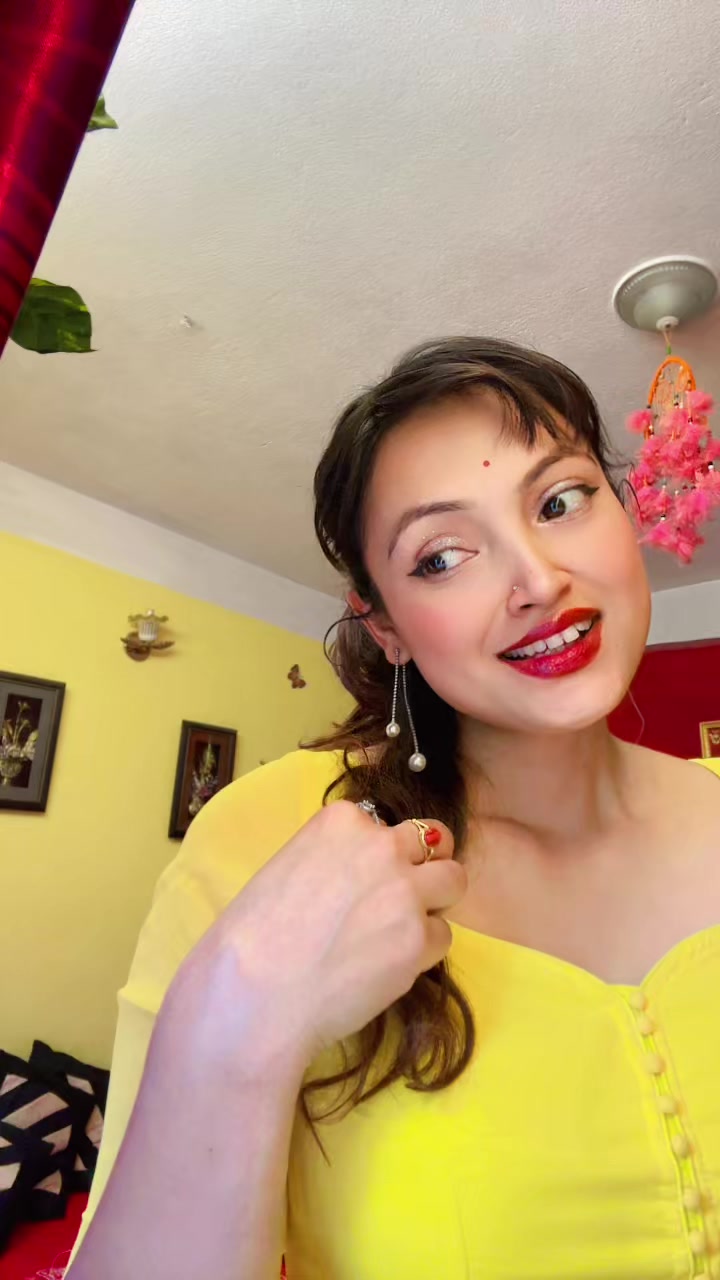 @Krisaaya