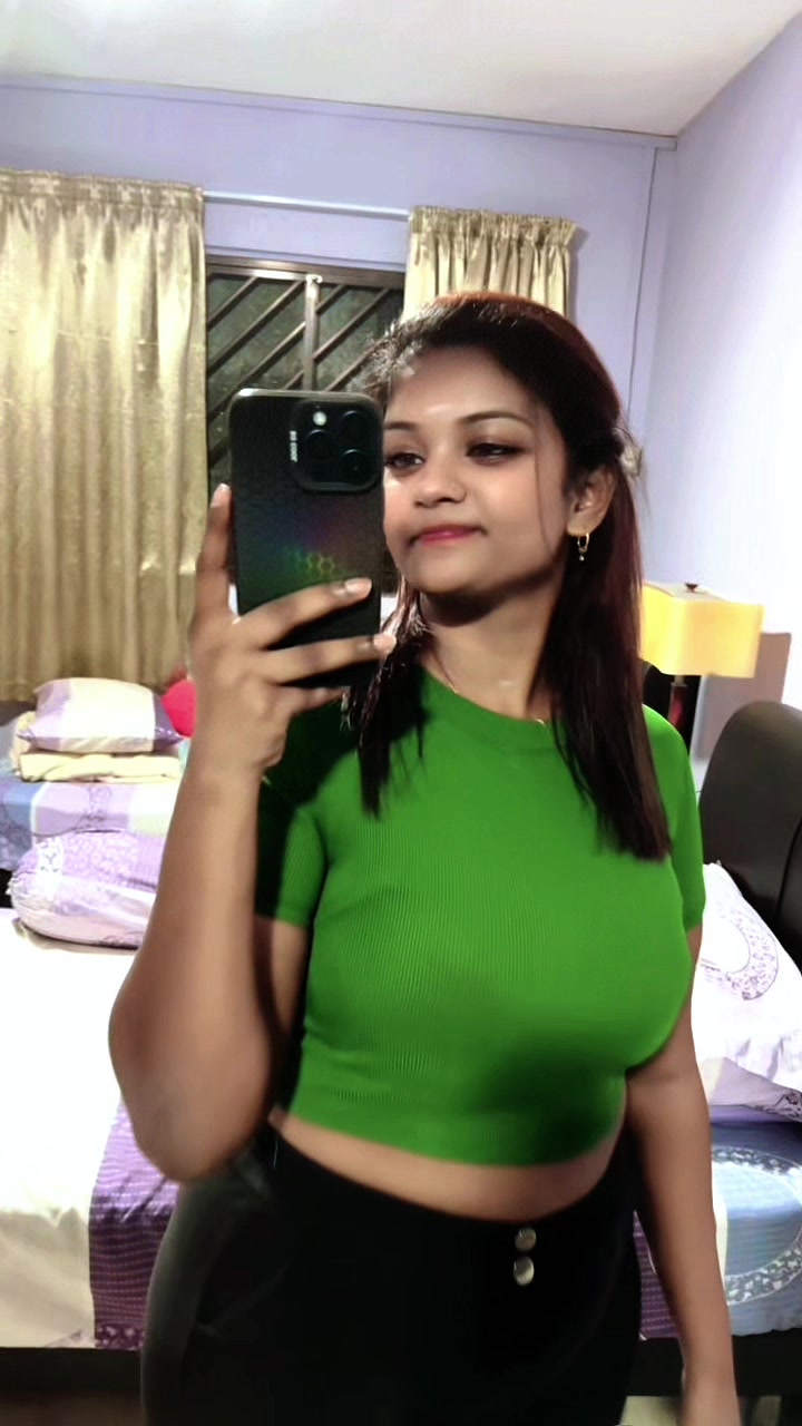 @Malini🖤💚✨🌻