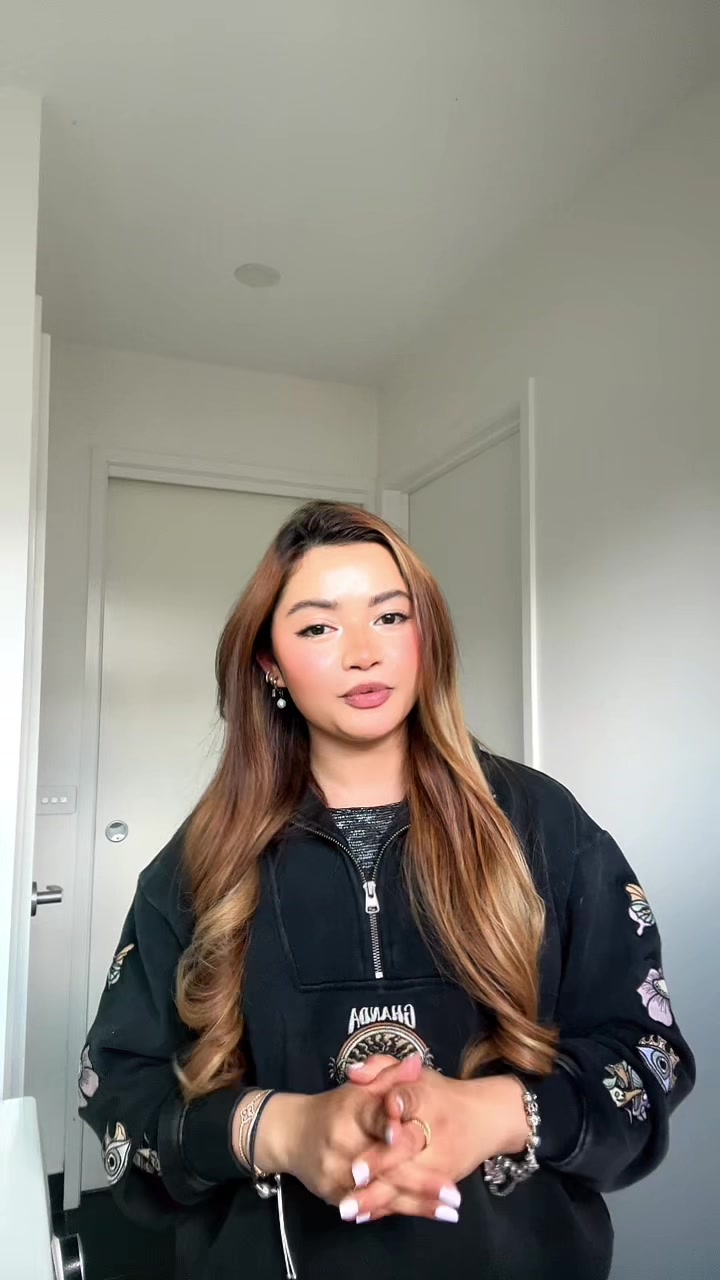 @S U J E E T A🧿🫶