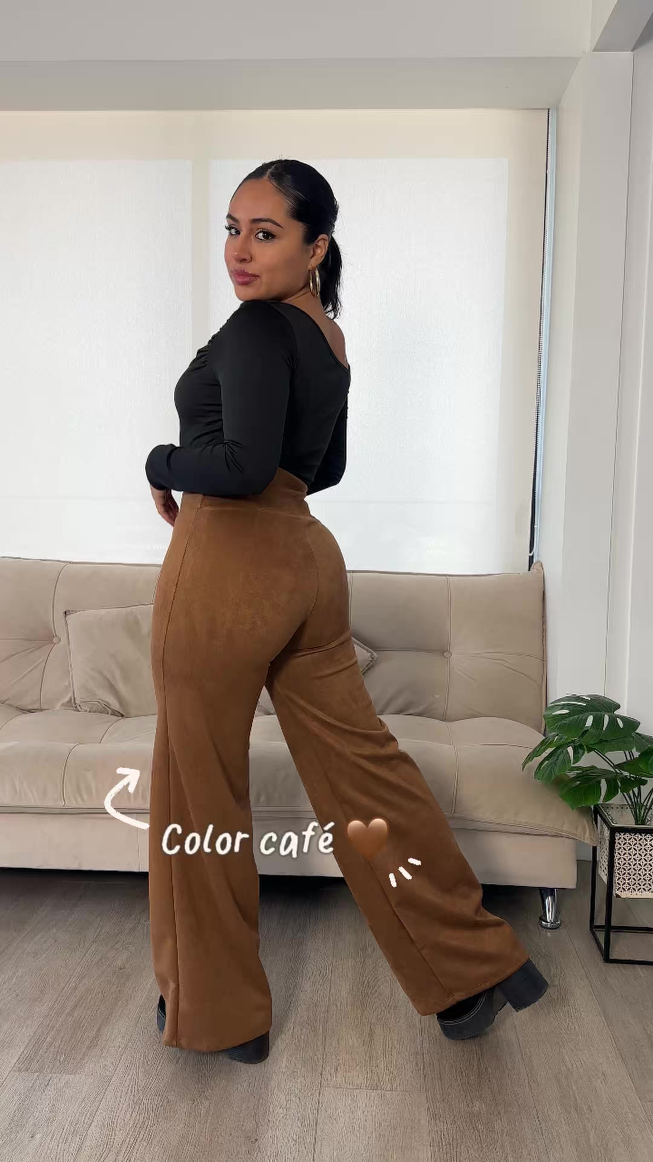 @𝐂𝐨𝐧𝐧𝐲𝐁𝐨𝐮𝐭𝐢𝐪𝐮𝐞