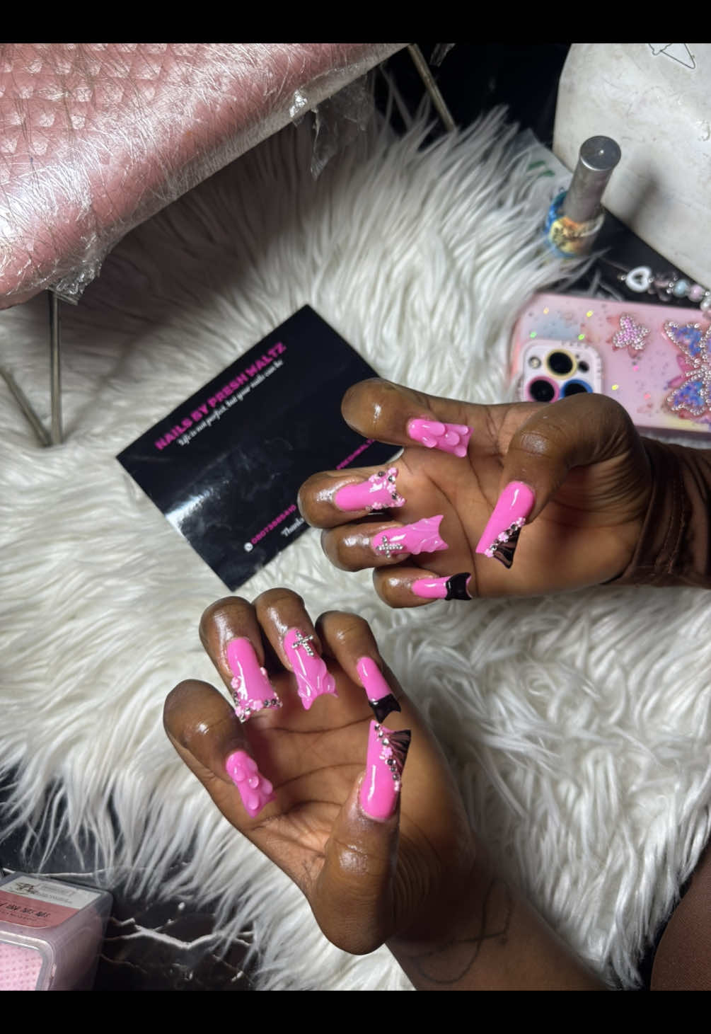 @Preshwaltz (nail/tattoo artist