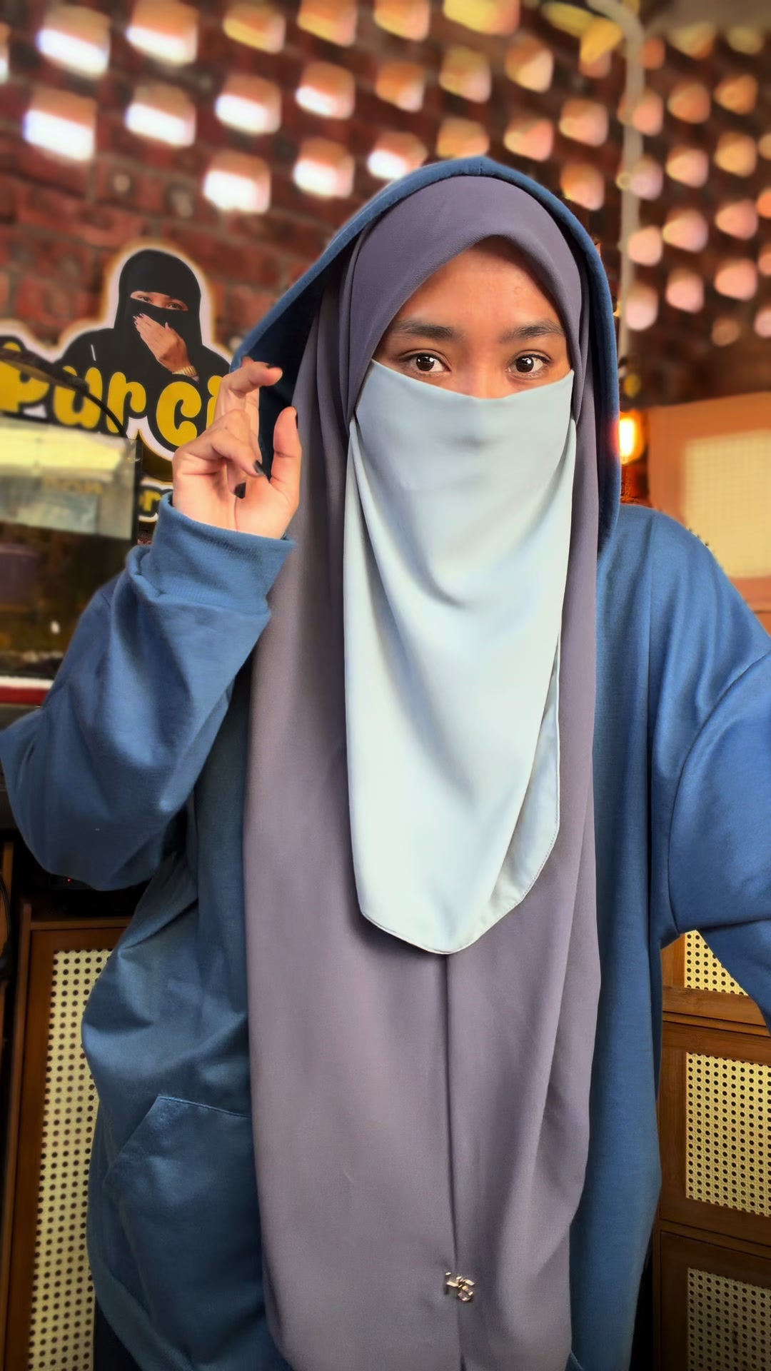 @SyabiebieyHalymm 🐝