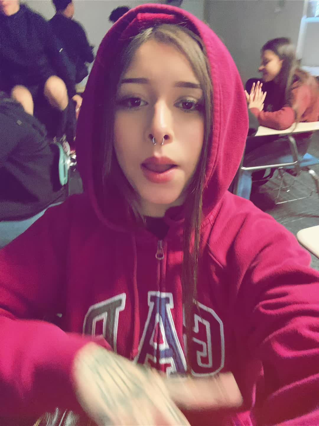 @𖣂︎