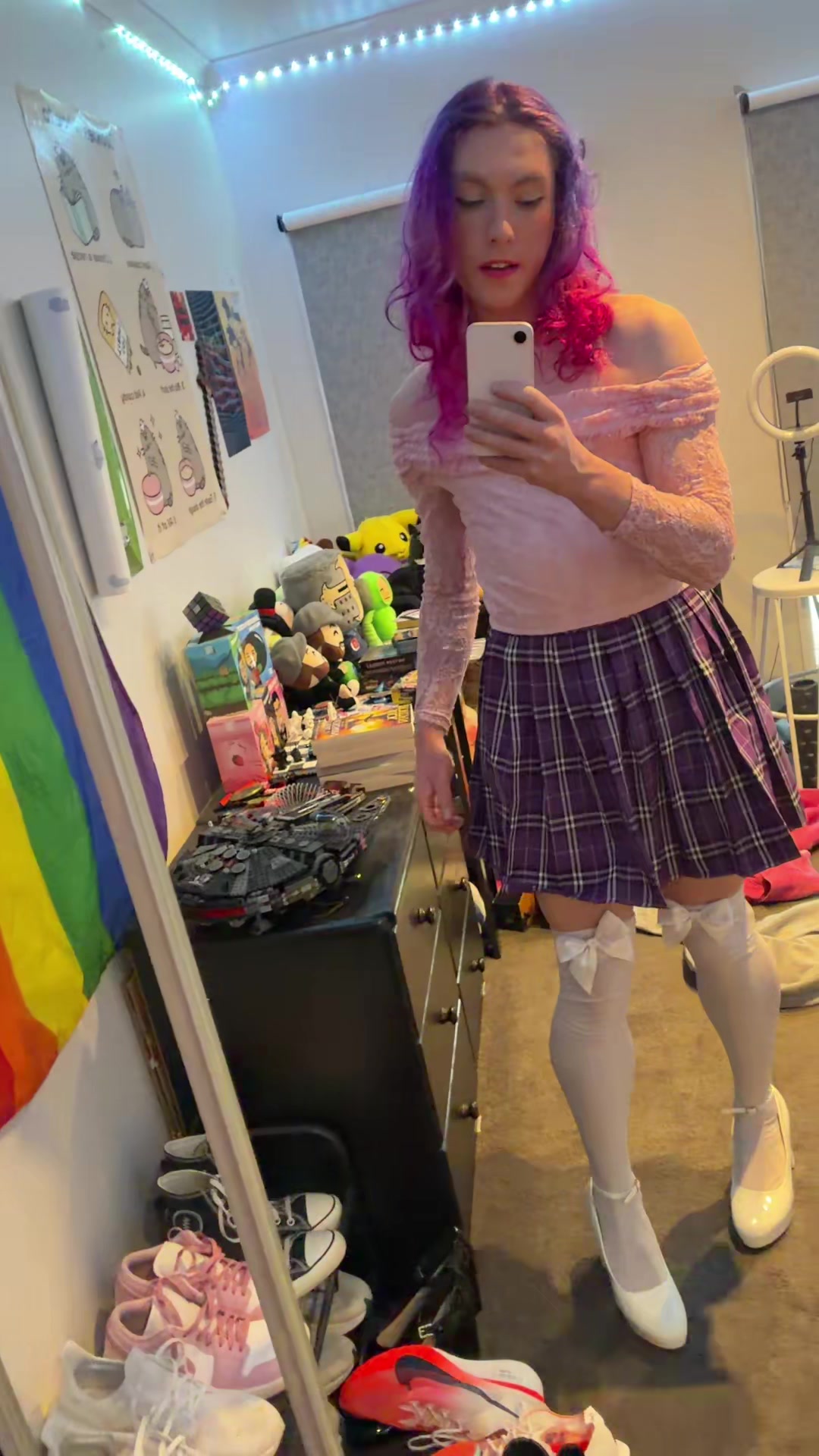 @Foxy_femboy