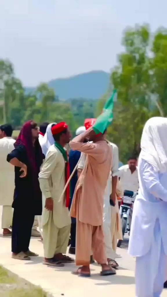 @Awais Zeeb 🕊️