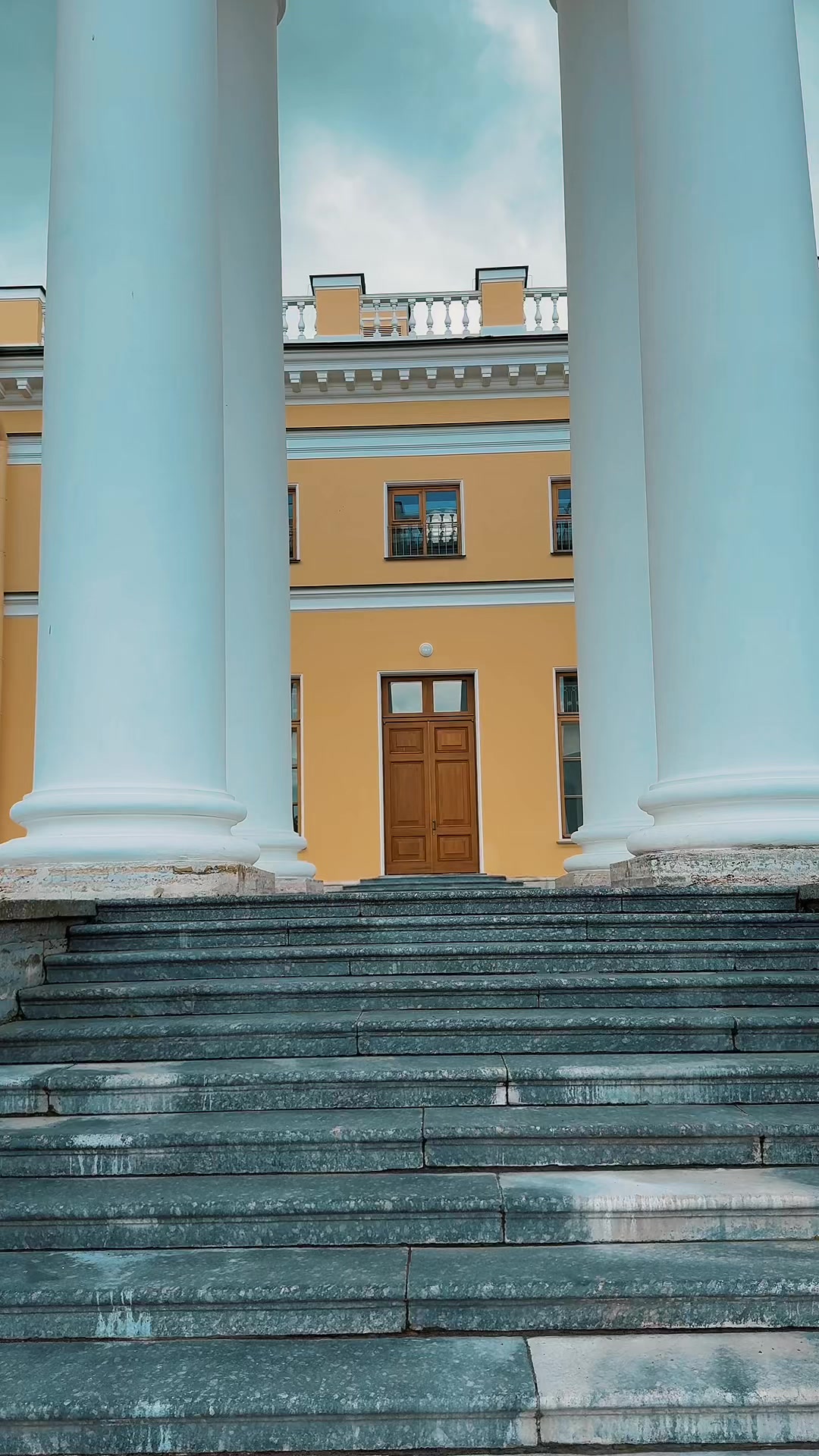 @Vadim_Kuis