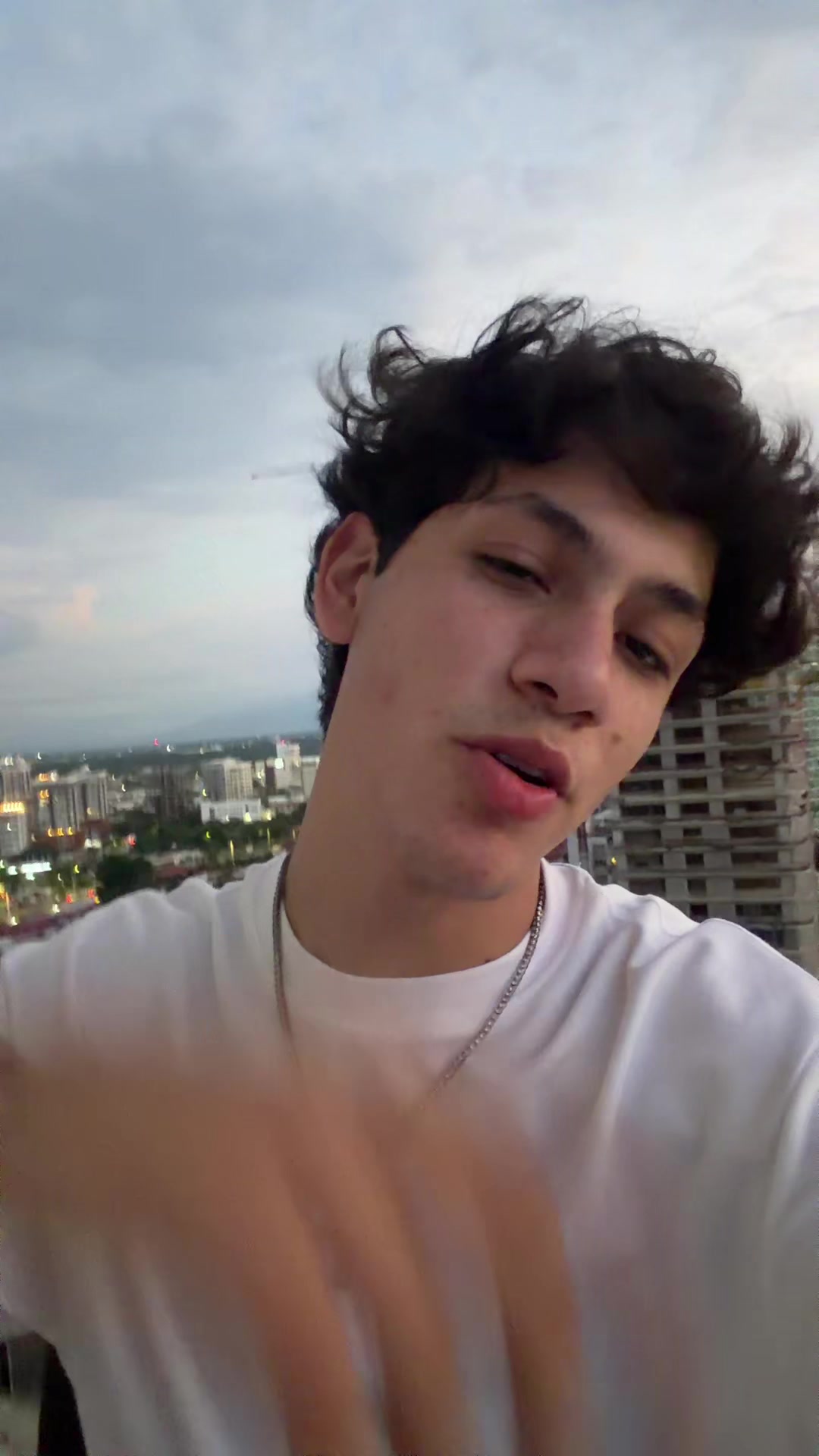 @ANGEL GALV&Aacute;N