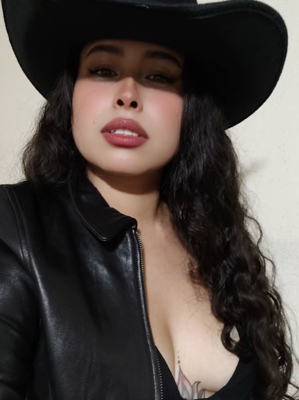 @LauraGarciia