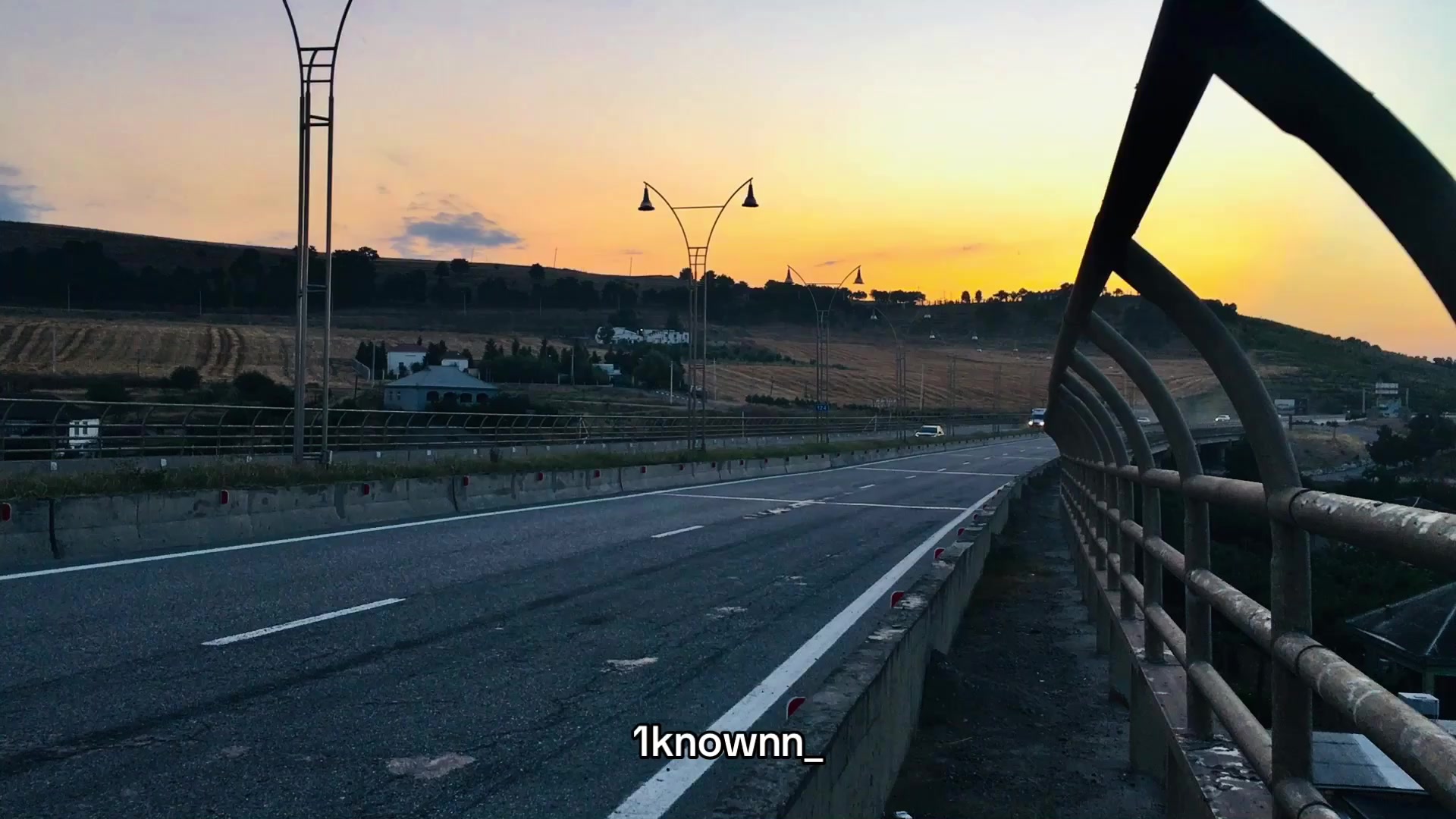 @𝟏𝟑𝟎.𝓚𝓷𝓸𝔀𝓷𝓷