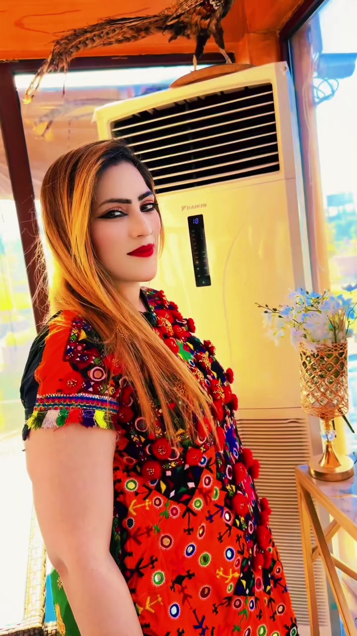 @bushramarviofficial