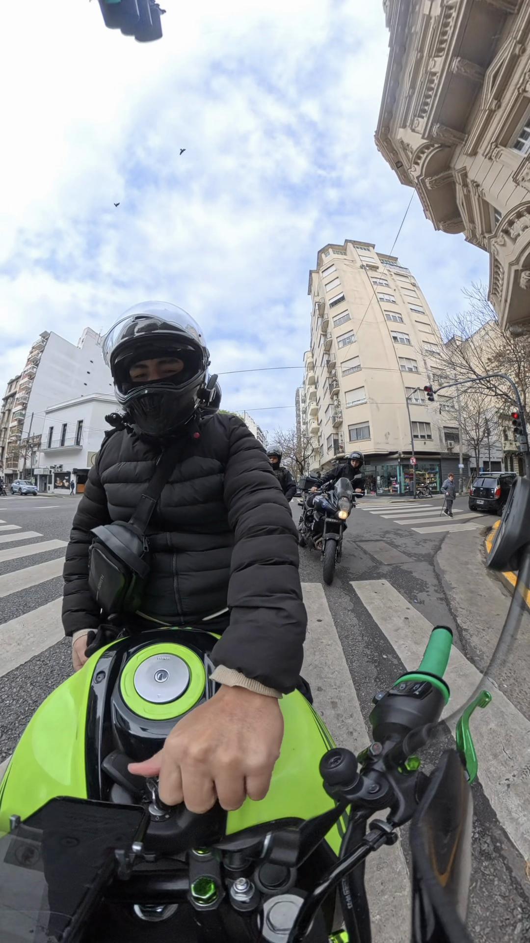 @lauti_motovlog