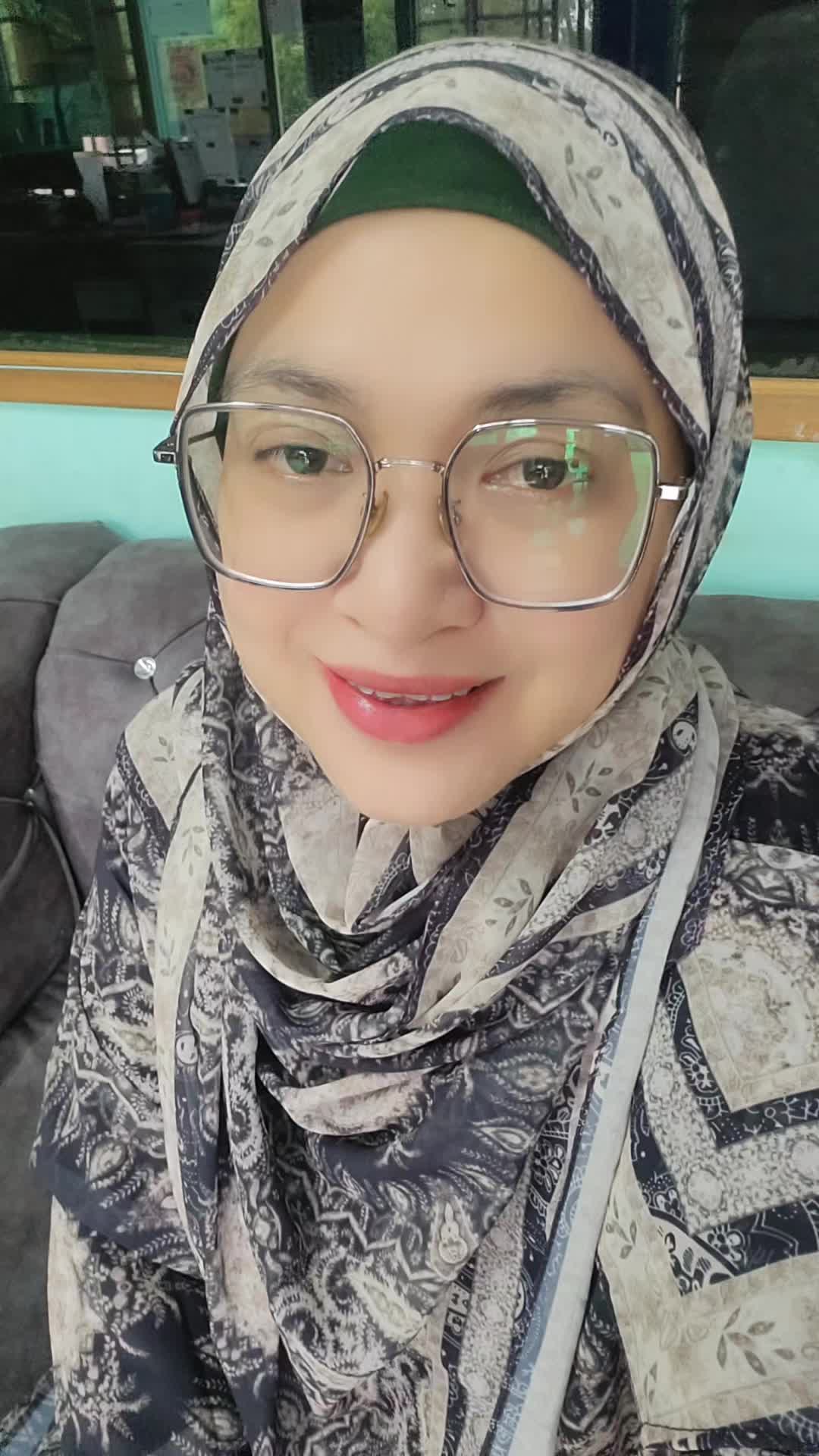 @tan tya
