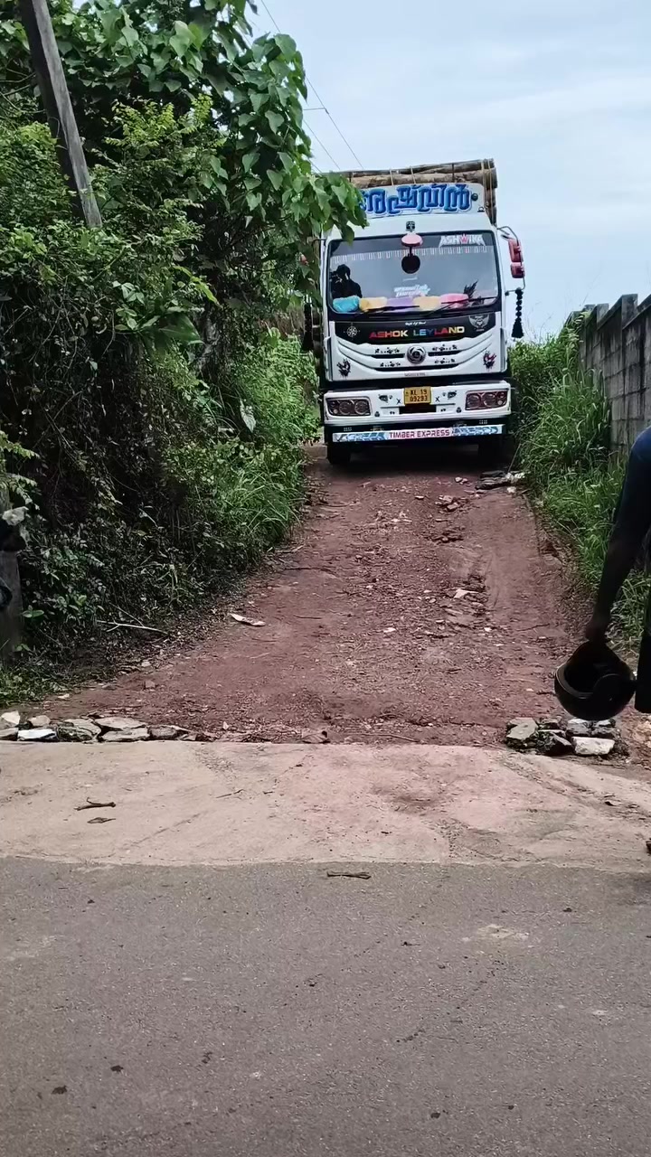 @niyas_valanchery