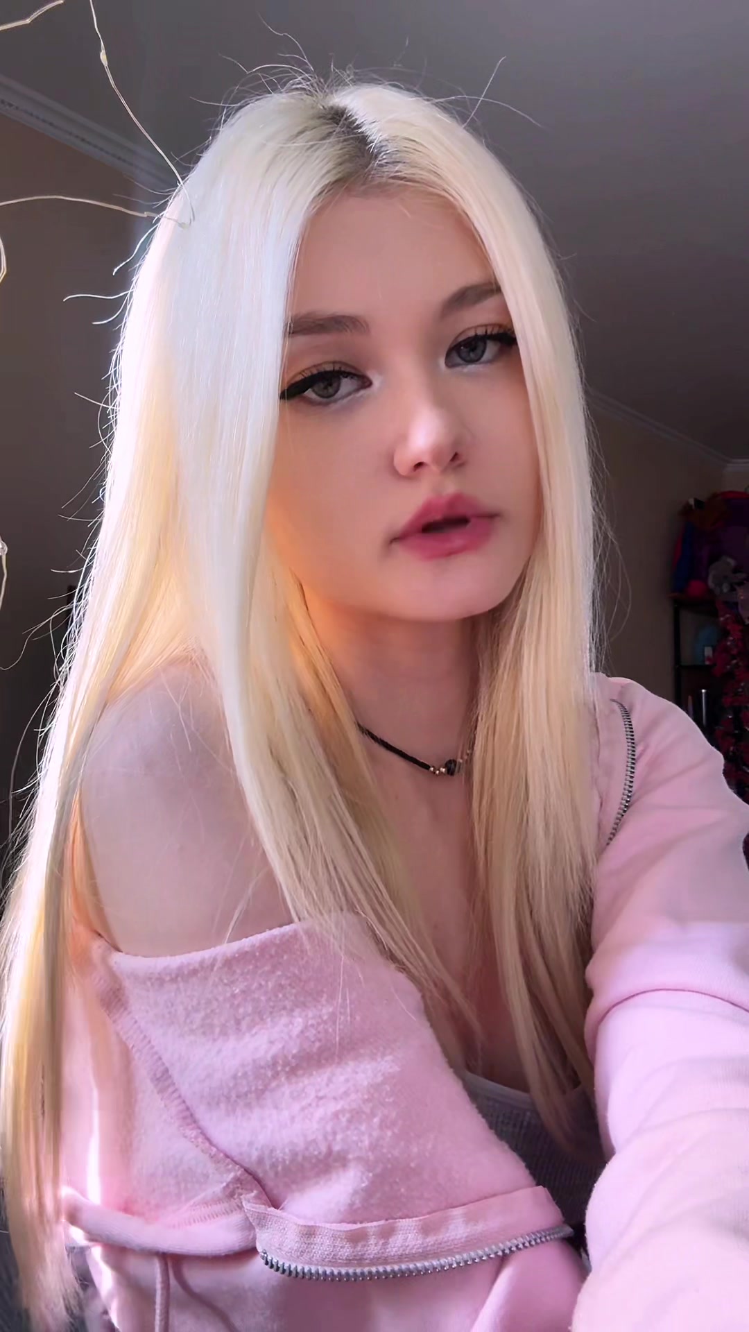@Twitch - irisha_koshka