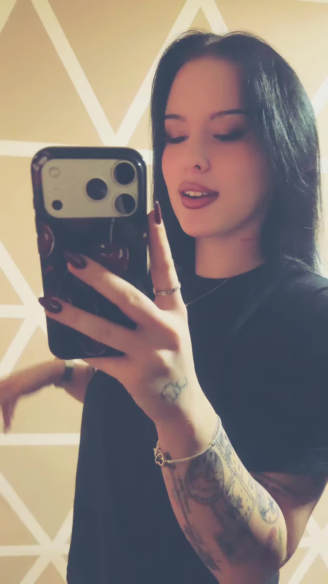 @_miav6