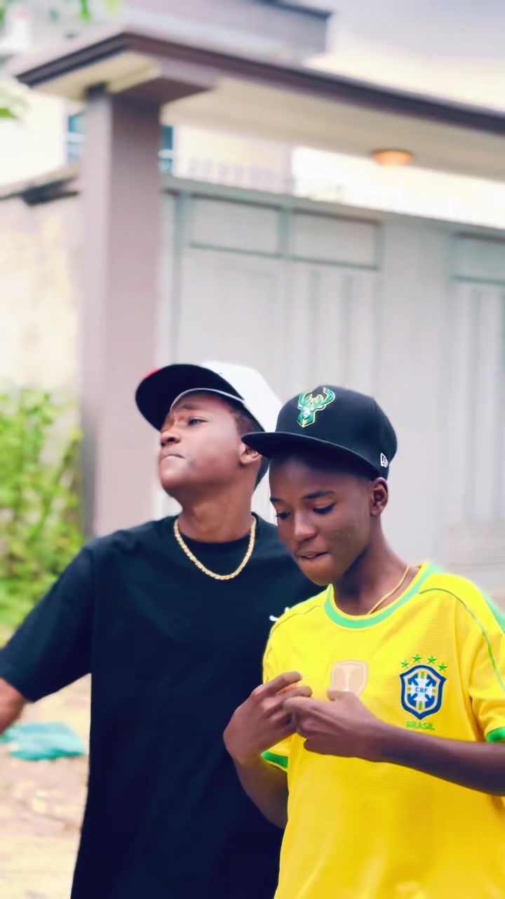 @MUUH_🤍✨