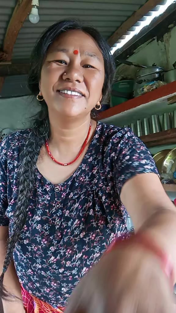 @योगिता गुरुङ
