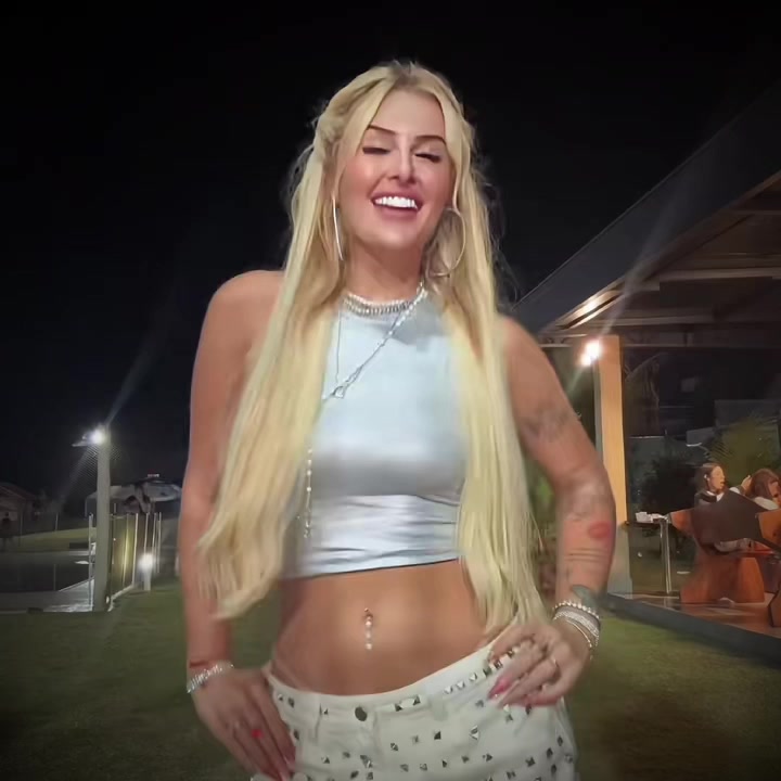 @lya sophie 🍒