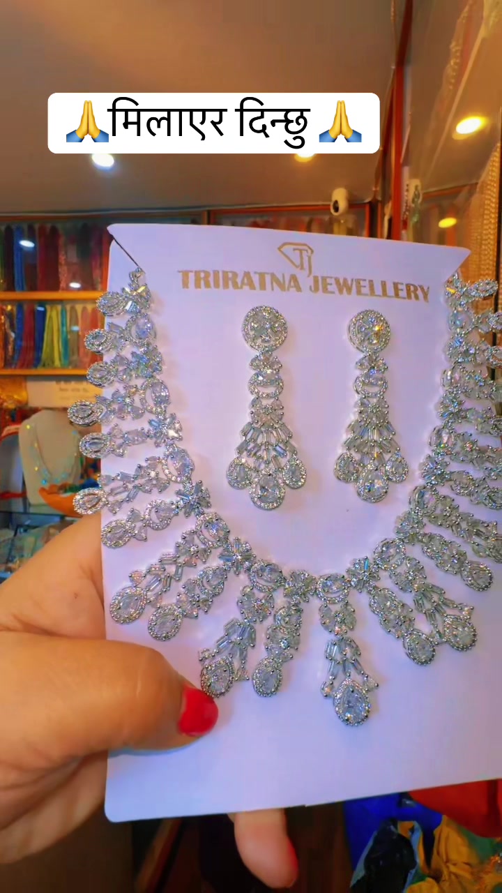 @🧿Divya thakuri 🧿( designer )