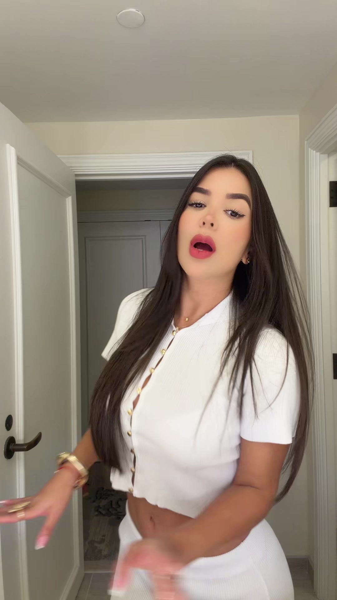 @Anise Aldana